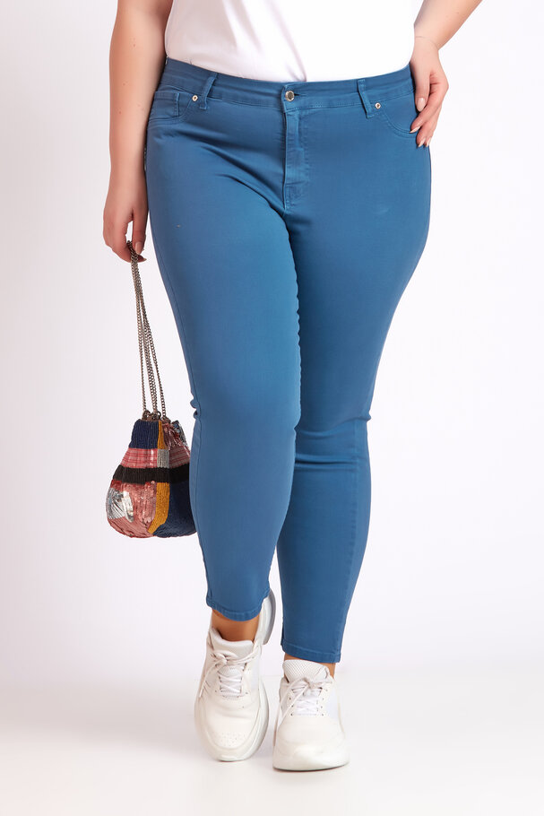 SKINNY JEAN