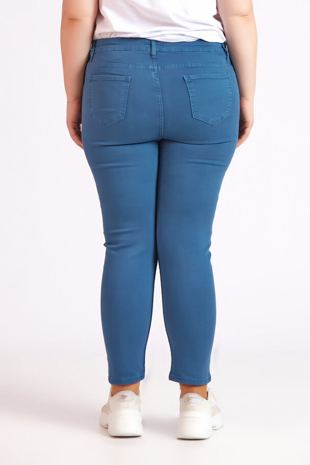 SKINNY JEAN