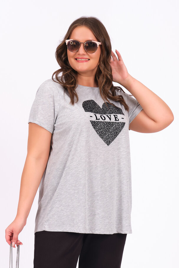 LOVE YAZILI TİŞÖRT