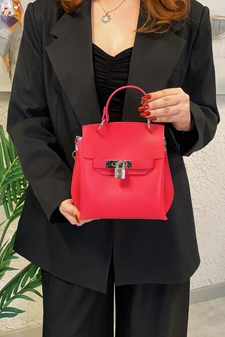 54815 - KİLİT DETAYLI EL VE OMUZ ÇANTASI