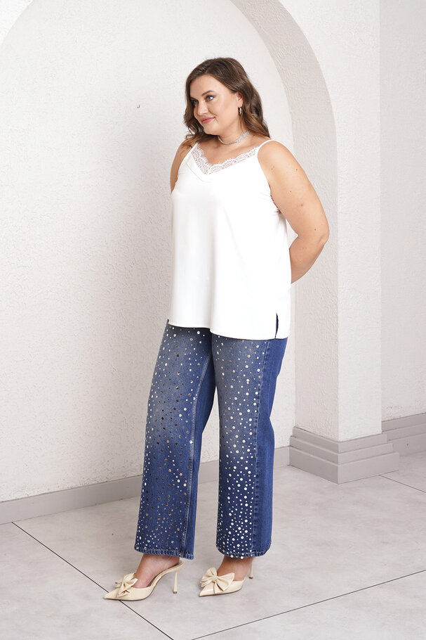 ASKILI SATEN DOKULU DANTELLİ BLUZ