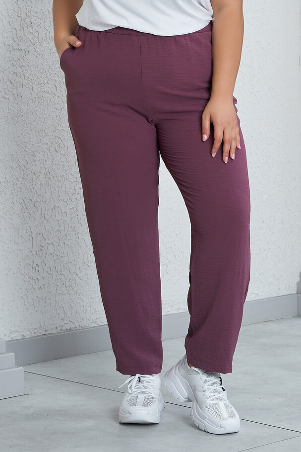 BASIC TROUSERS WITH FLOWING FABRIC
