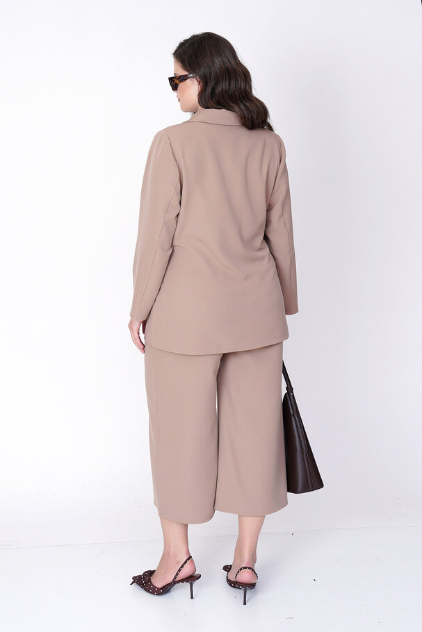 BELTED BLAZER JACKET