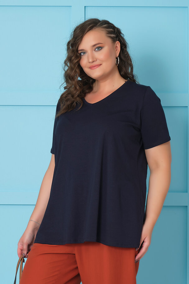 V-NECK BASIC T-SHIRT