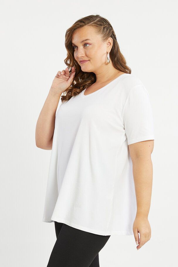 V-NECK BASIC T-SHIRT