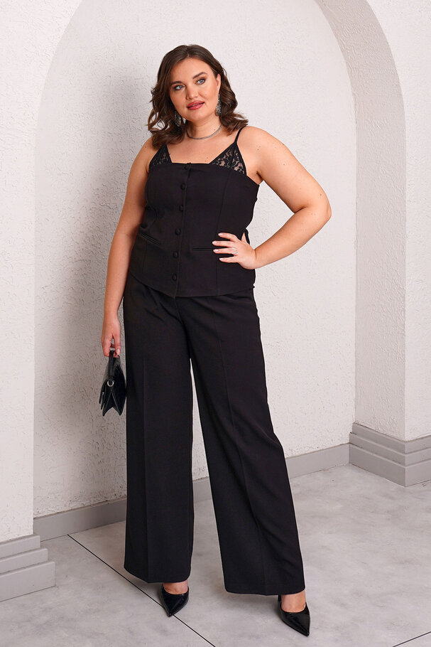 DANTEL DETAYLI ASKILI BLUZ