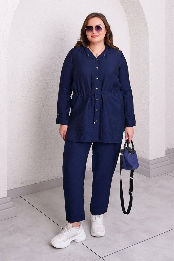 DÖKÜMLÜ BAĞCIKLI KAPÜŞONLU CEKET