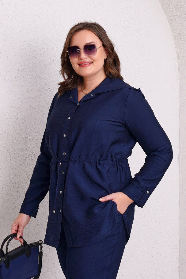 DÖKÜMLÜ BAĞCIKLI KAPÜŞONLU CEKET