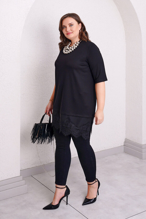 KISA KOL DANTEL DETAYLI TİŞÖRT