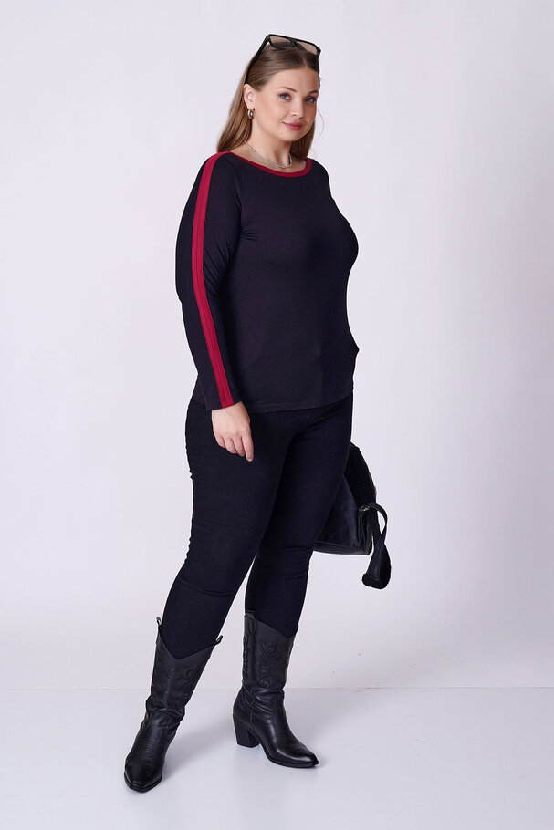 KONTRAST BİYE DETAYLI ESNEK BODY/TİŞÖRT