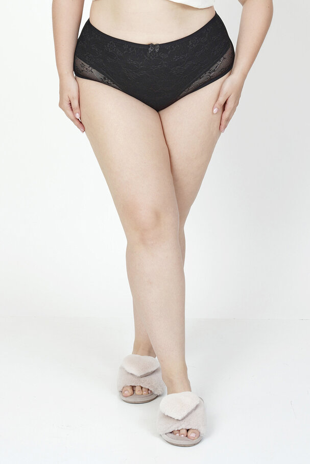 ÖNÜ ÇİFT KAT DANTEL KÜLOT