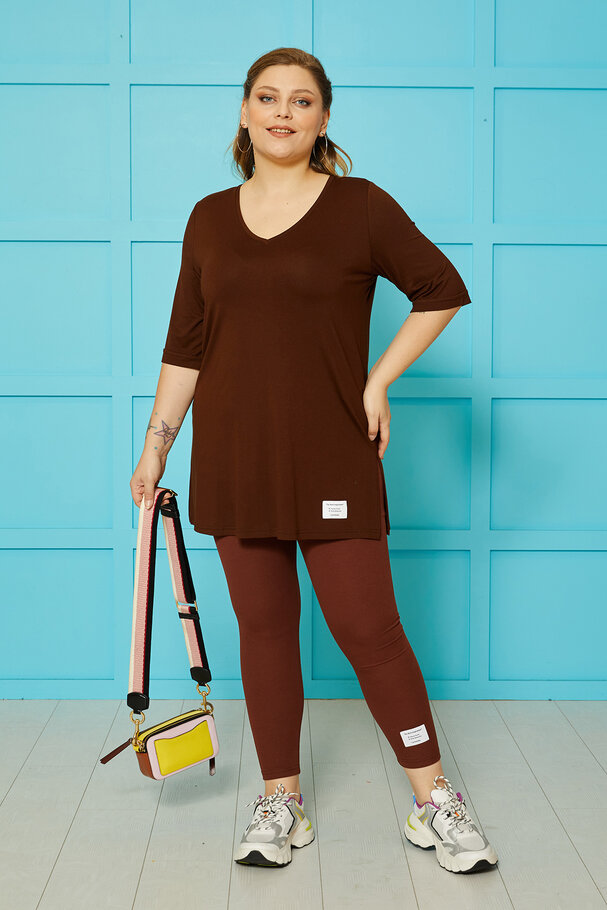 V-YAKA DÖKÜMLÜ BASIC TİŞÖRT