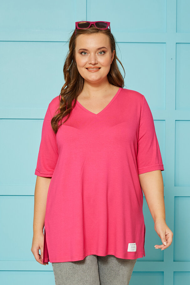 V-YAKA DÖKÜMLÜ BASIC TİŞÖRT