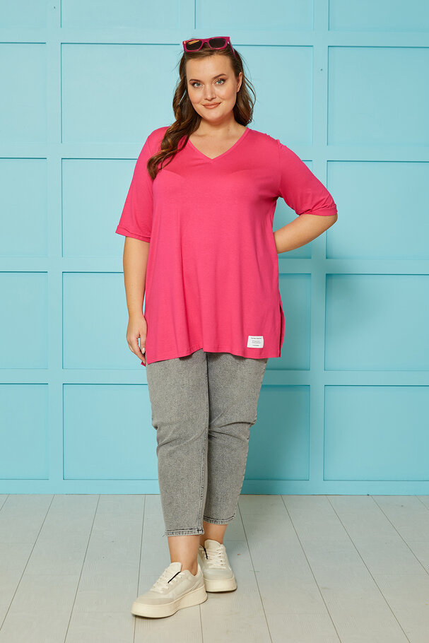 V-YAKA DÖKÜMLÜ BASIC TİŞÖRT