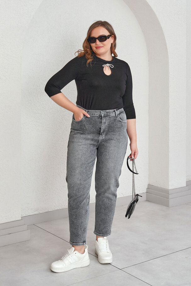 YÜKSEK BEL TAŞLI MOM JEAN