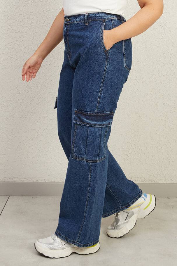 CARGO JEANS