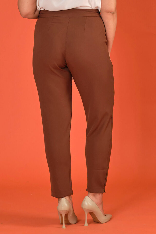 CARROT FIT TROUSERS