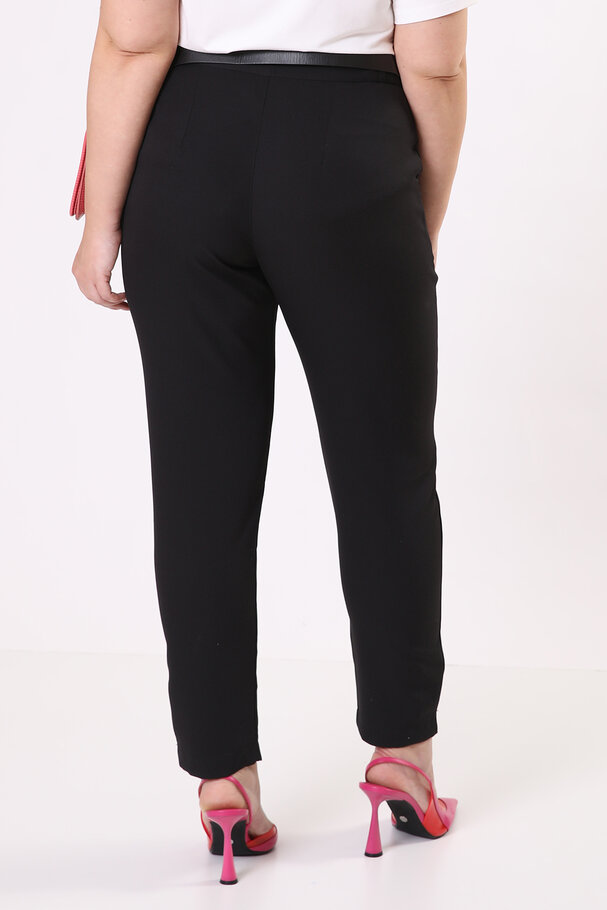 CARROT FIT TROUSERS