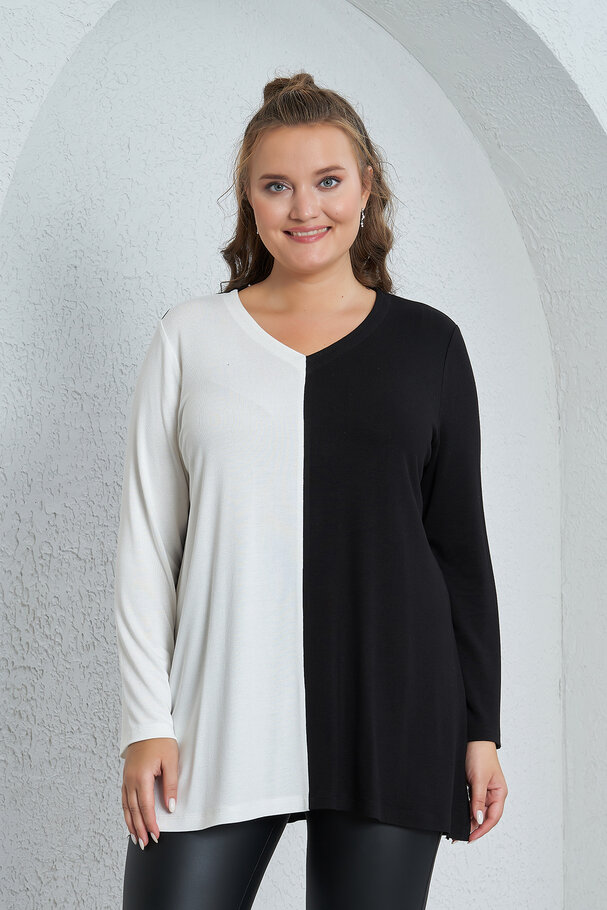 CONTRAST KNIT V-NECK SWEATER