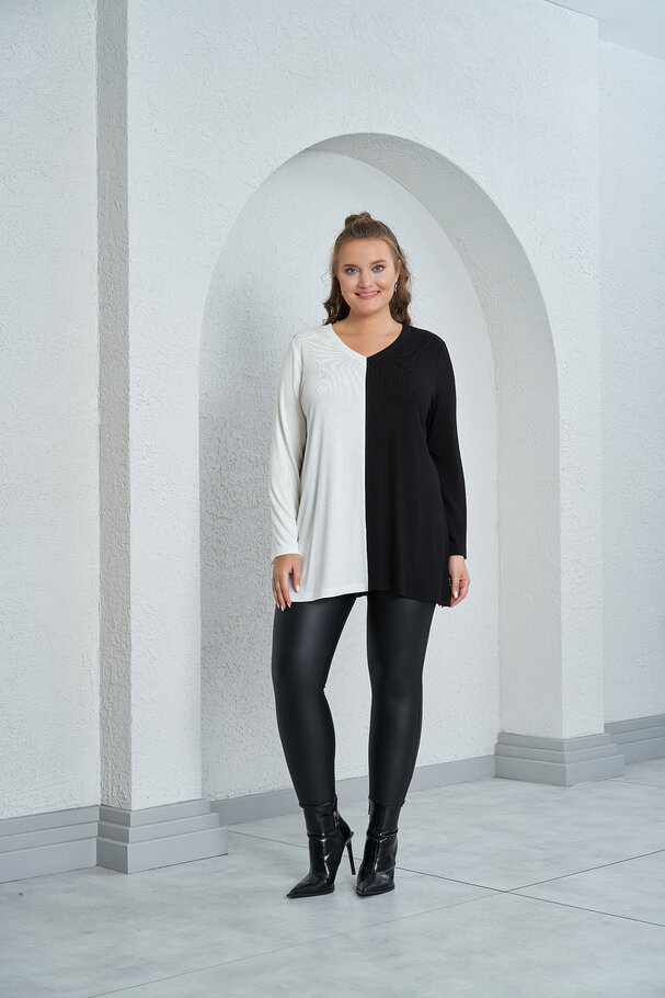 CONTRAST KNIT V-NECK SWEATER