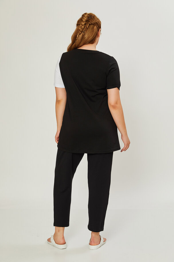 CONTRAST T-SHIRT