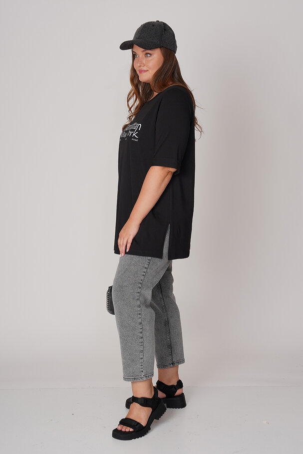 COTTON T-SHIRT WITH CONTRAST SLOGAN