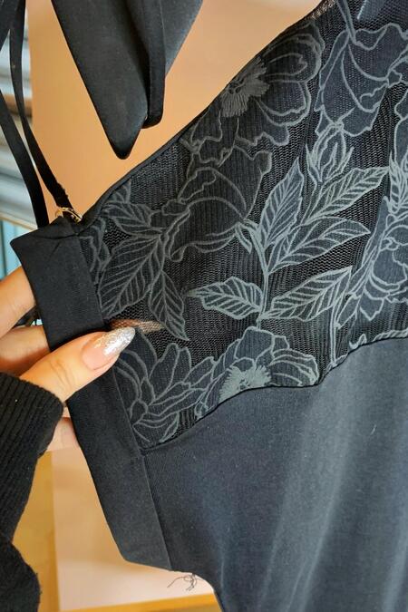 Büyük Moda - DANTEL DETAYLI PAMUK TİŞÖRT (1) Büyük Moda - DANTEL DETAYLI PAMUK TİŞÖRT (1)
