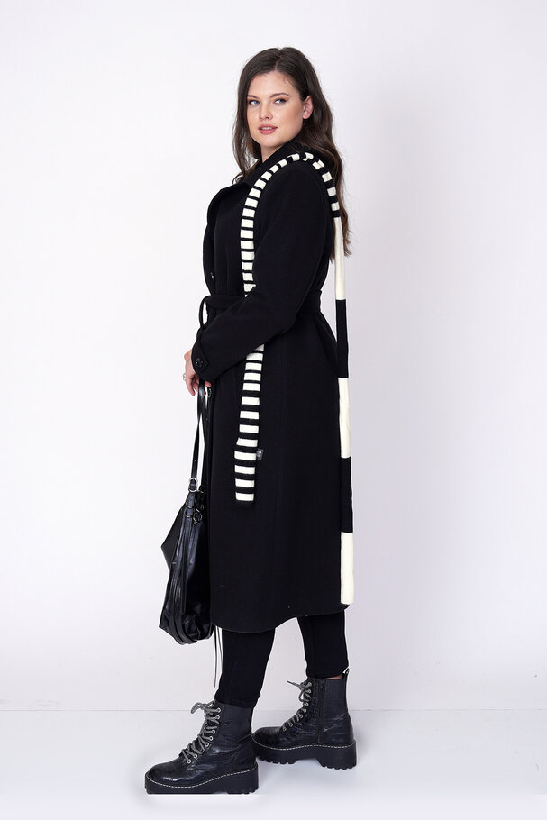 DOUBLE-BREASTED COAT DOUBLE-BREASTED COAT