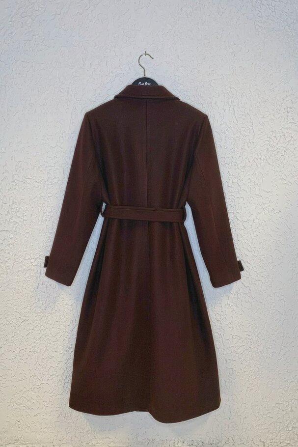 DOUBLE-BREASTED COAT DOUBLE-BREASTED COAT