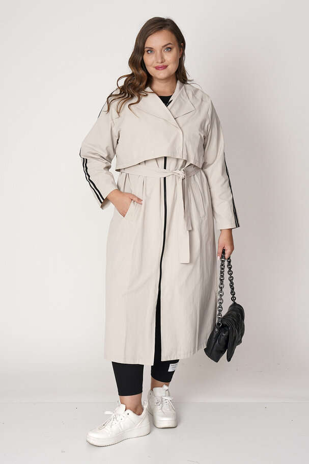 DUAL-USE TRENCH COAT THAT CAN BE CONVERTED INTO A VEST