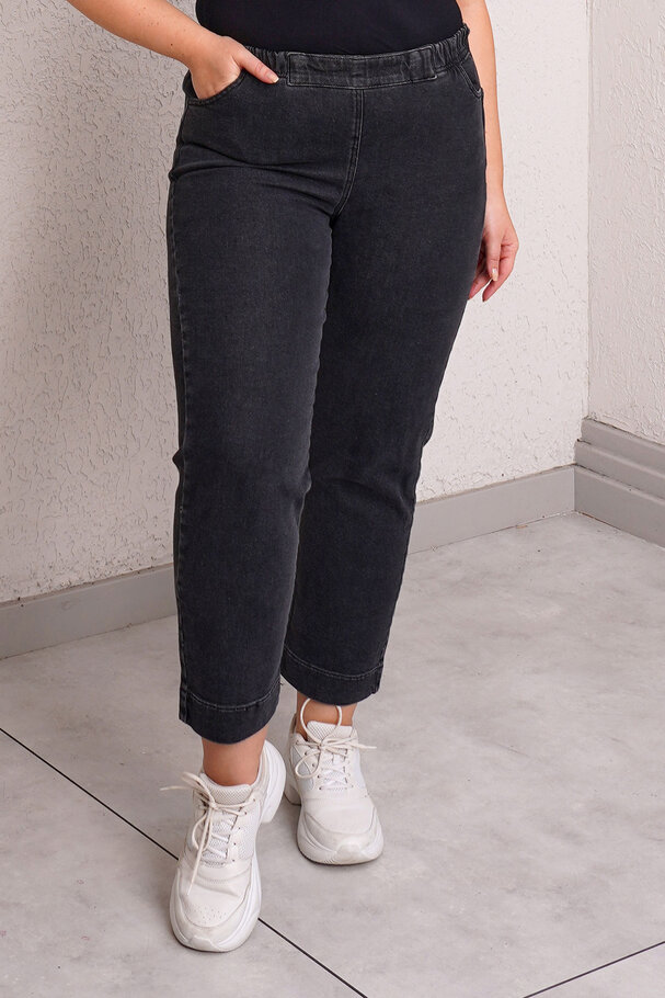 ELASTIC WAIST MOM JEAN