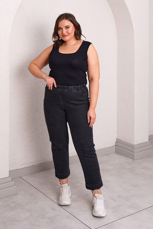 ELASTIC WAIST MOM JEAN