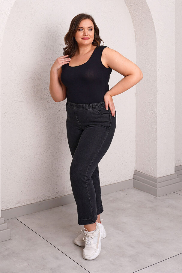 ELASTIC WAIST MOM JEAN