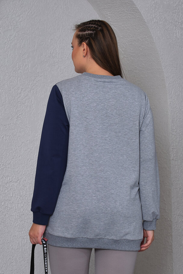 EMBROIDERED CONTRAST SWEATSHIRT