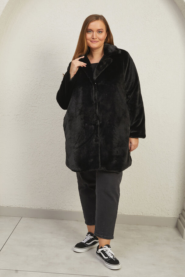 FAUX FUR COAT 