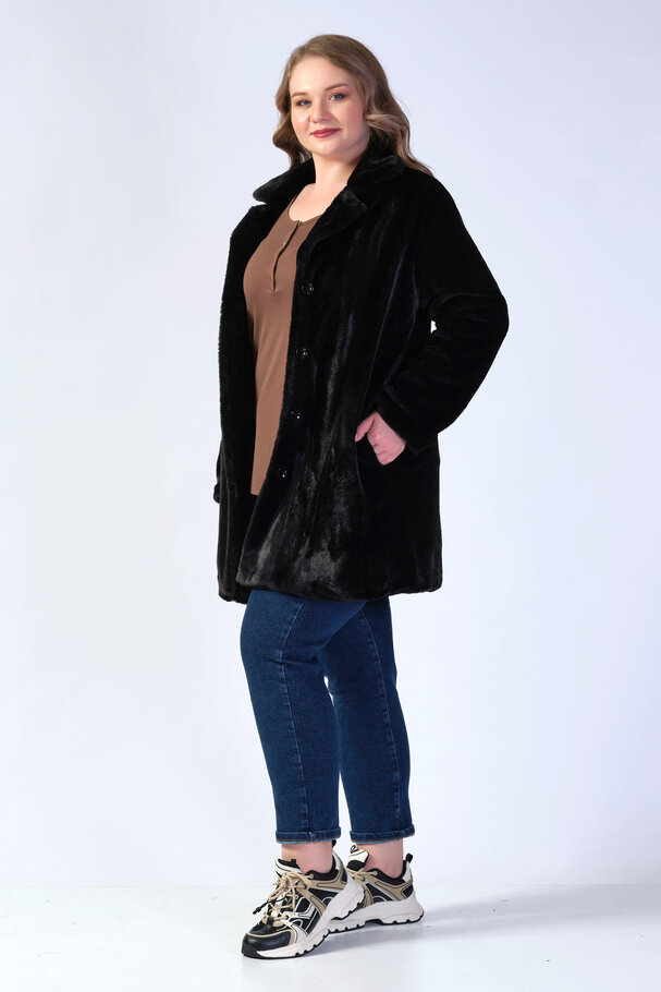 FAUX FUR COAT