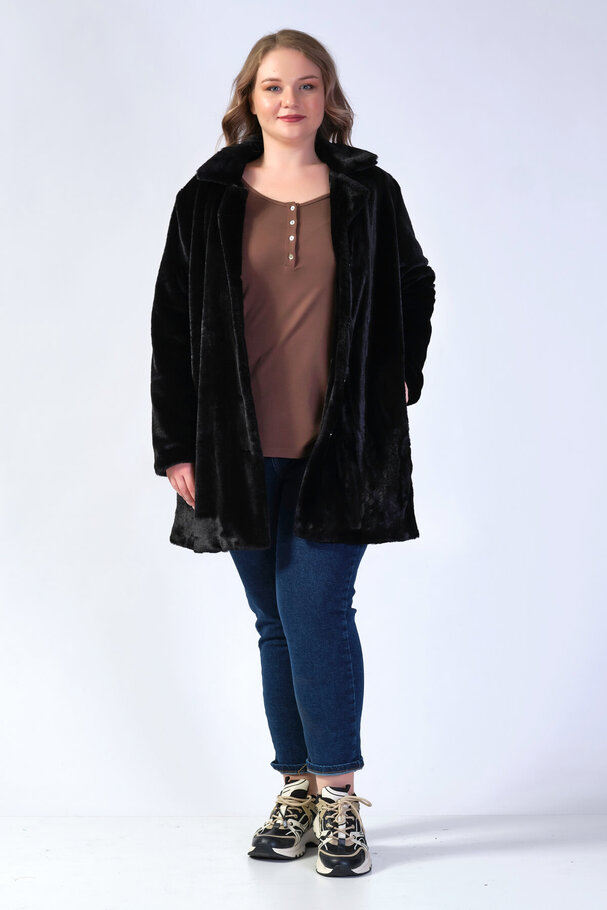 FAUX FUR COAT