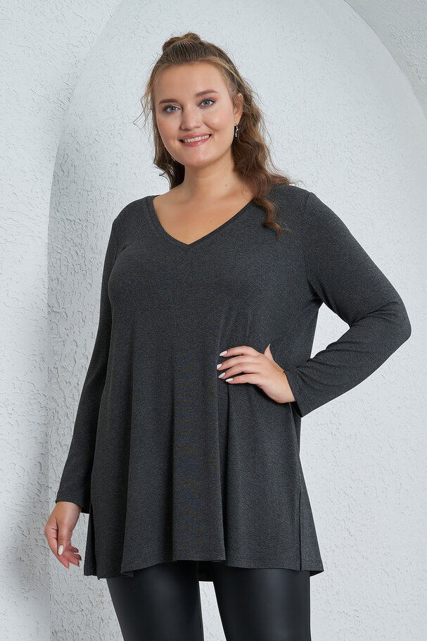 FINE KNIT V-NECK SWEATER