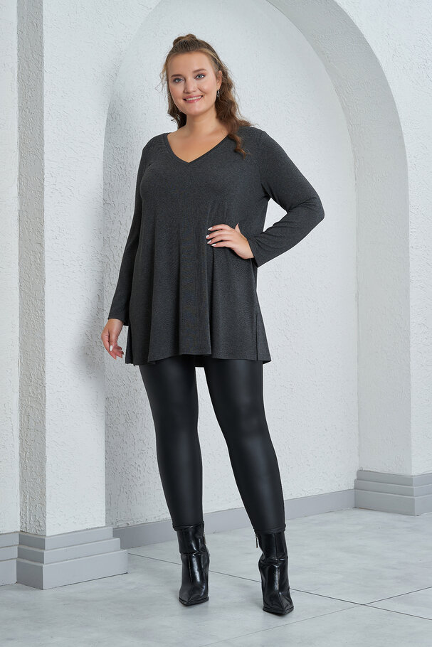 FINE KNIT V-NECK SWEATER