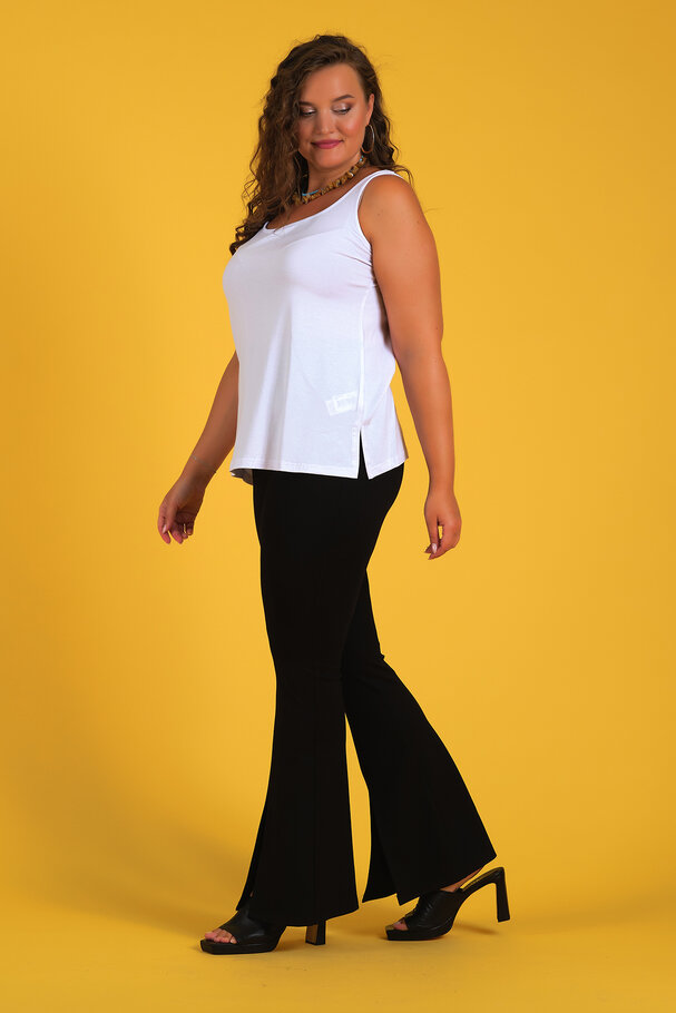 FLARED LEGGINGS WITH VENT DETAIL