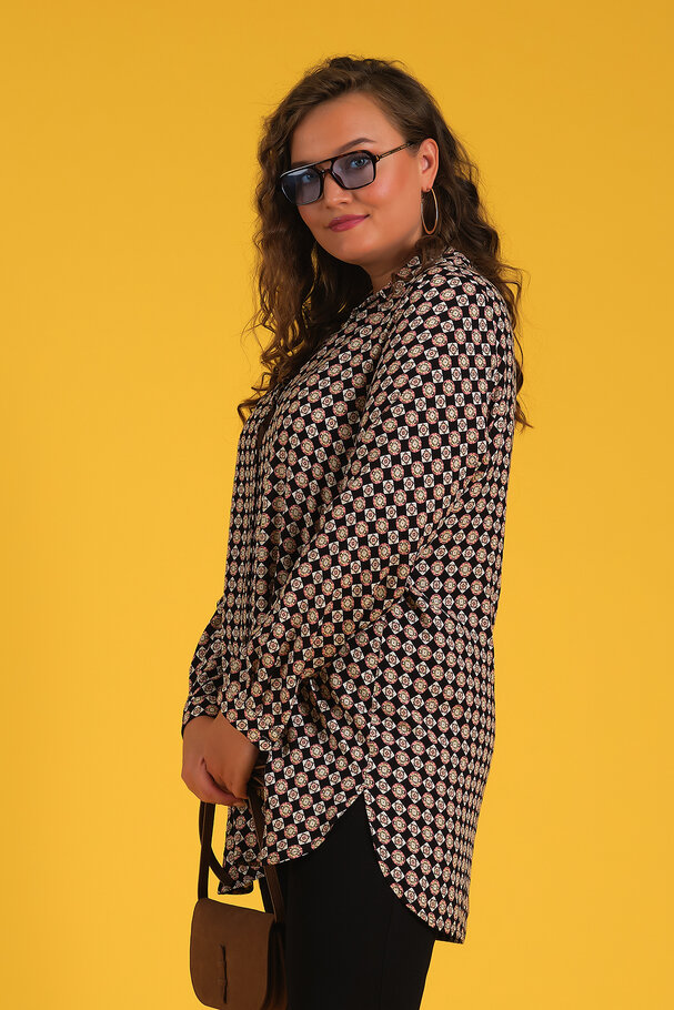 GEOMETRIC PRINT SHIRT