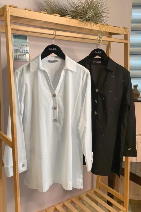 Büyük Moda - HEART BUTTON STRETCH POPLIN BLOUSE (1)
