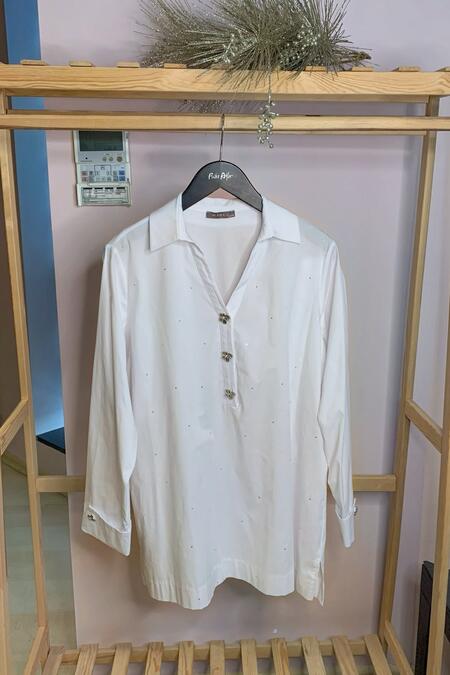Büyük Moda - HEART BUTTON STRETCH POPLIN BLOUSE