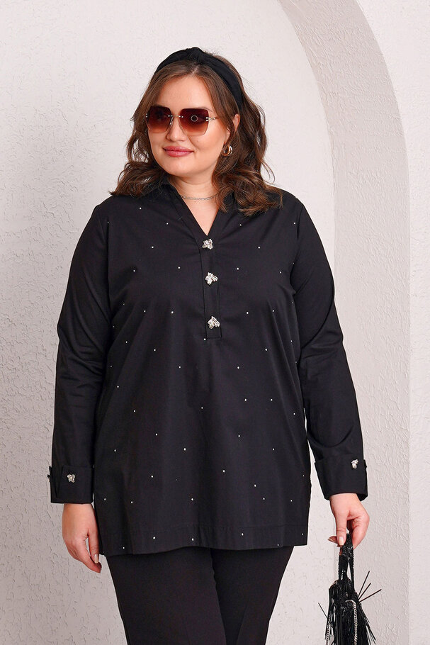 HEART BUTTON STRETCH POPLIN BLOUSE