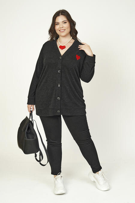 Büyük Moda - HEART EMBROIDERED KNIT CARDIGAN (1) Büyük Moda - HEART EMBROIDERED KNIT CARDIGAN (1)