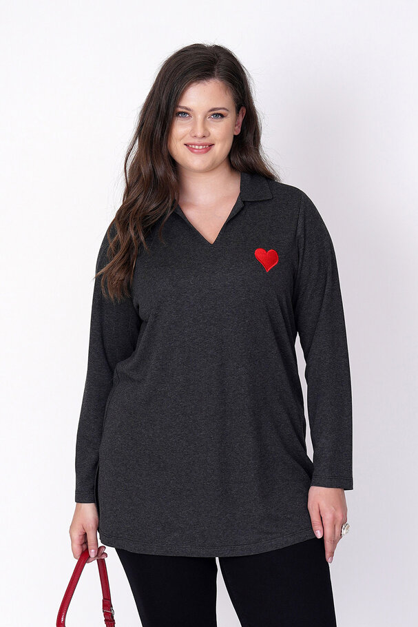 HEART EMBROIDERED KNIT TOP