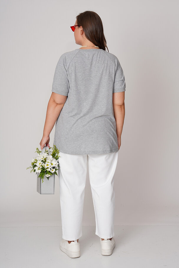 HEART EMBROIDERED T-SHIRT