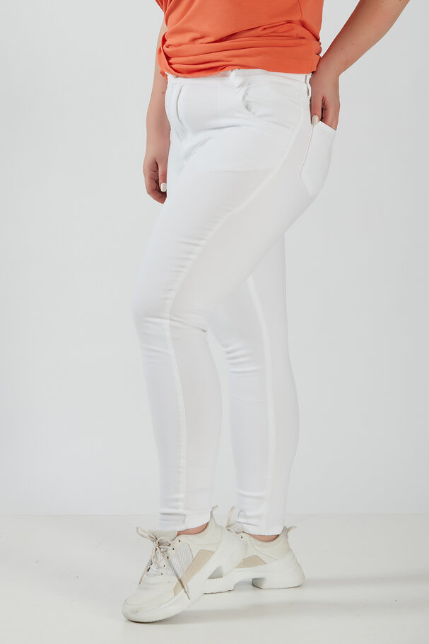 HIGH RISE SKINNY JEANS