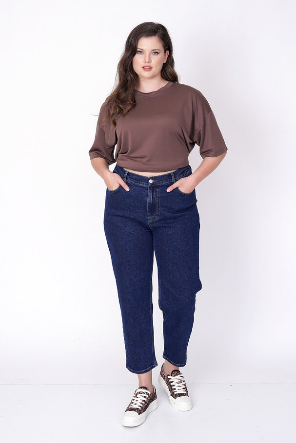 HIGH-WAIST MOM JEANS