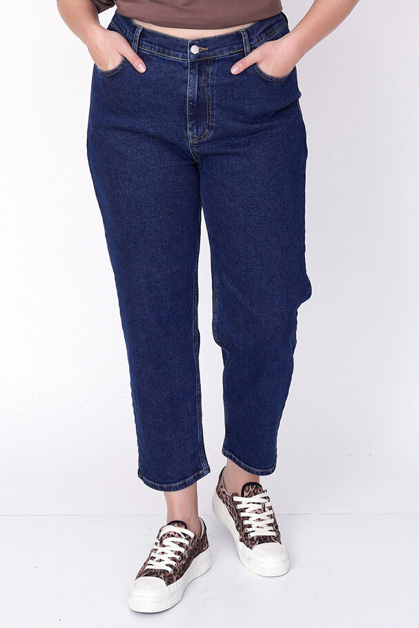 HIGH-WAIST MOM JEANS